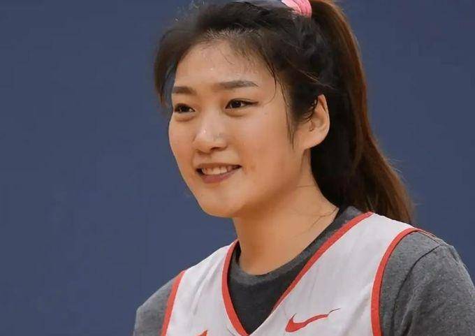 名最坏处境或退出国家队球迷期盼王芳出手调整球王会体育身陷舆论风波中国女篮核心李梦被点(图13)