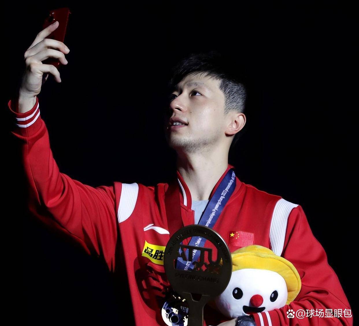 式再次令人刮目相看妻子夏露一句话破防全网37岁马龙杀疯了！2026年他以这种方(图7)