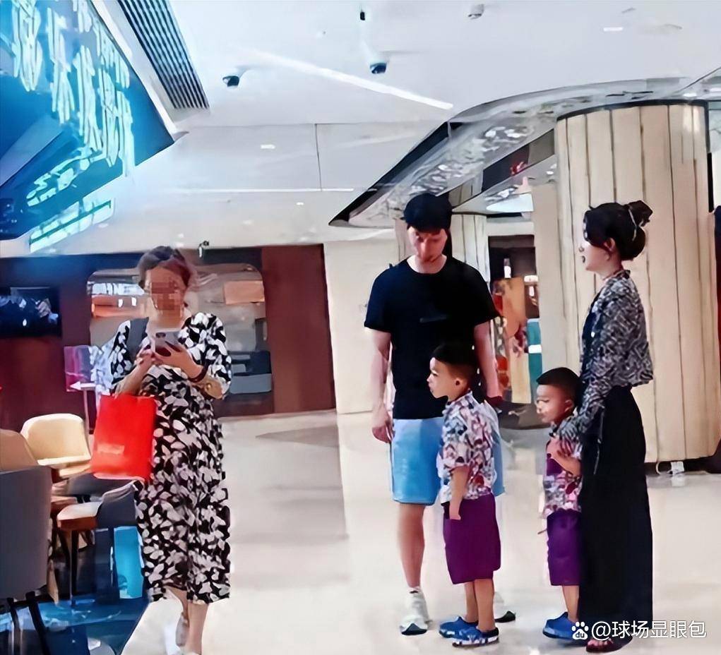 式再次令人刮目相看妻子夏露一句话破防全网37岁马龙杀疯了！2026年他以这种方(图12)